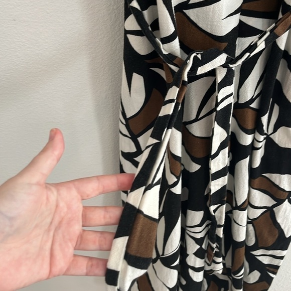 Tabitha Brown X Target Floral Leaf Tropical Jumpsuit Size Small - Picture 6 of 10